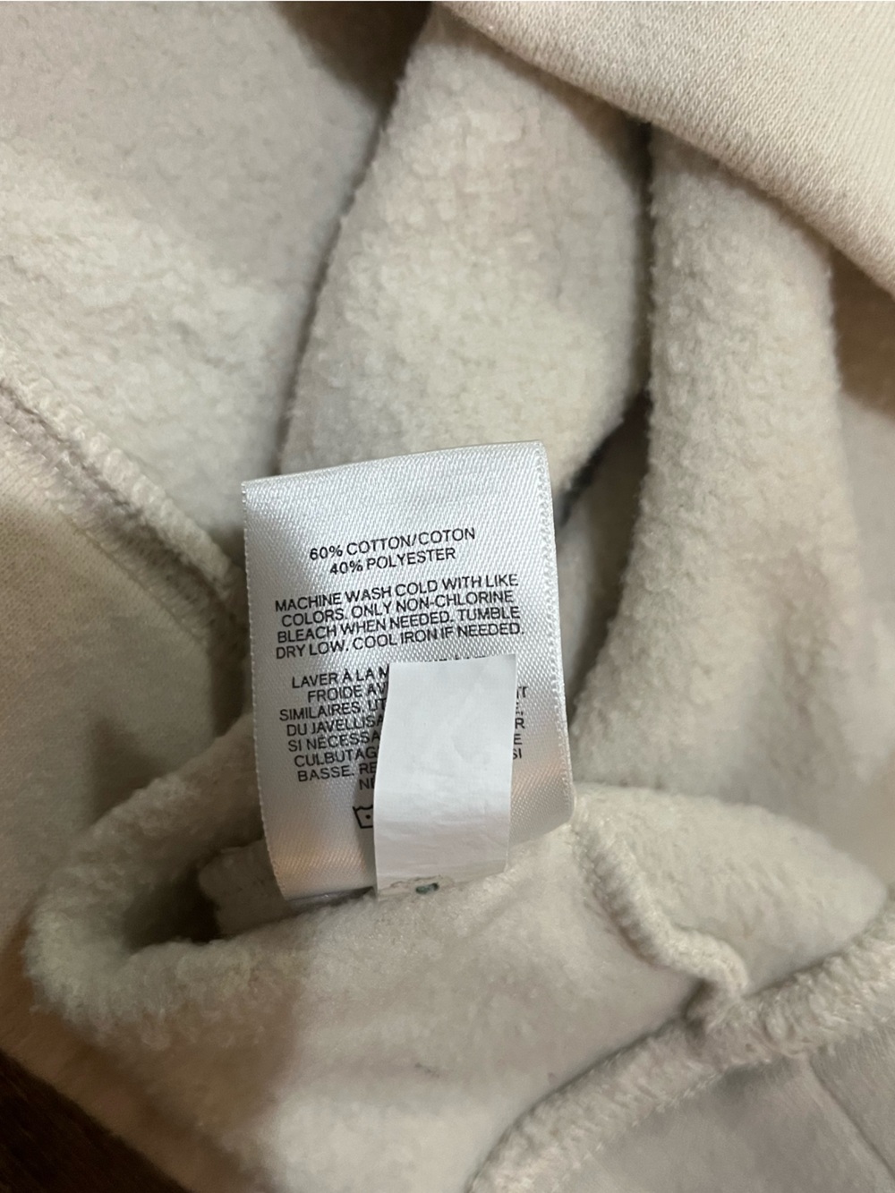 EXPRESS Ruched Sleeve Crew Neck Pullover Sweatshirt - Picture 6 of 9